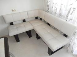 Профессиональная перетяжка кухонного уголка и дивана по доступным ценам